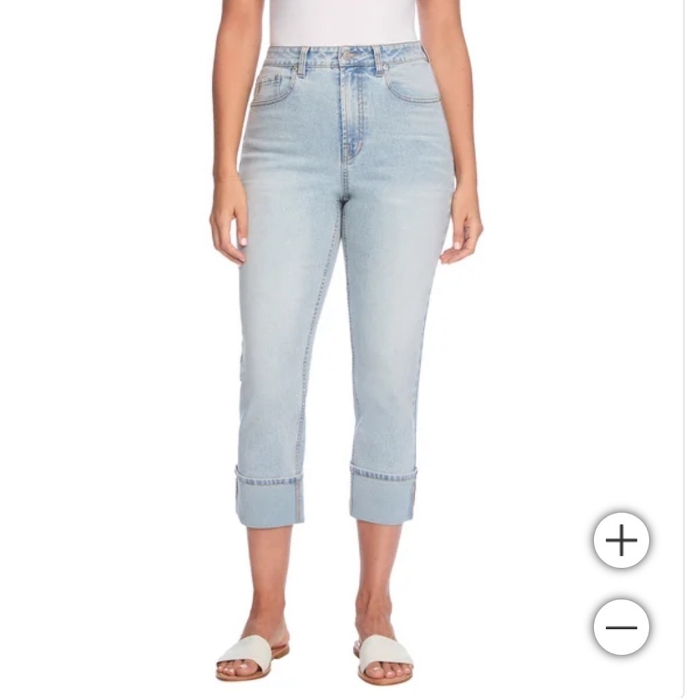 NWOT Frye Women's Cuffed Crop Jean 28 30 32